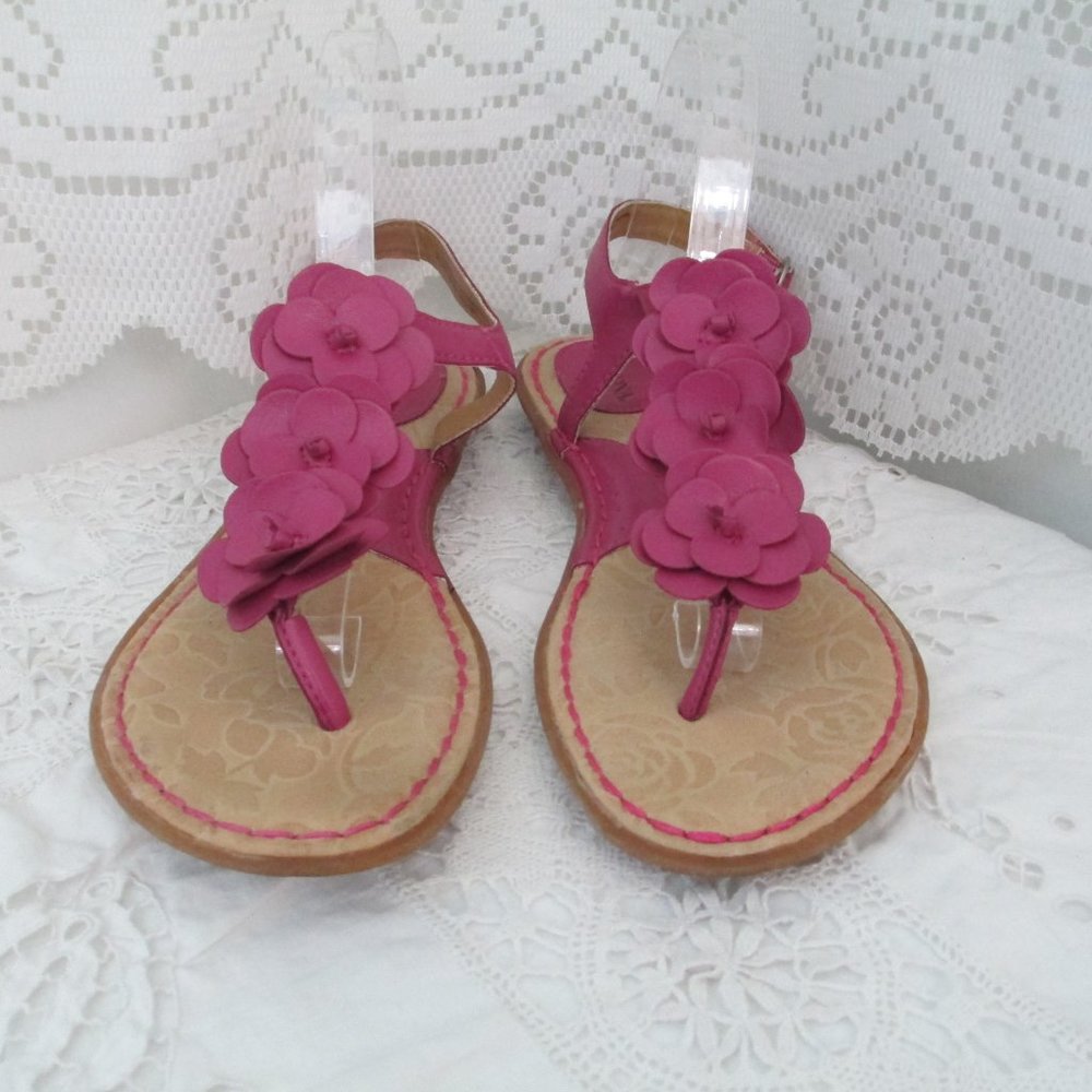 Merona Flower Design Sandals - Picture 2 of 9